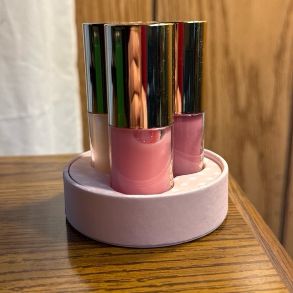 Estée Lauder x Ladurée Limited Edition Lip Oil Collection